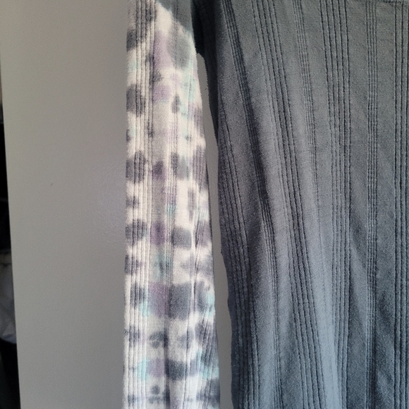 We the Free Wide Scoop Neck with Dyed Sleeves - Picture 2 of 7